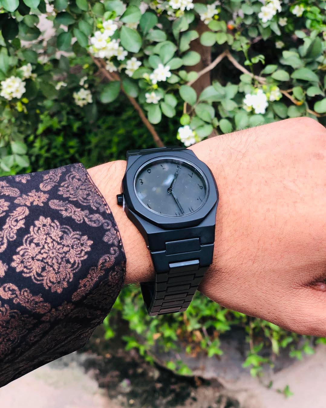 Arabic Aura Watch
